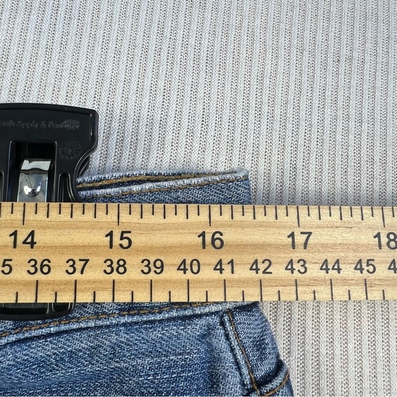 Lucky Brand Dungarees Timeless Jeans Men’s Waist Size 33 Medium Light Wash - Picture 12 of 14